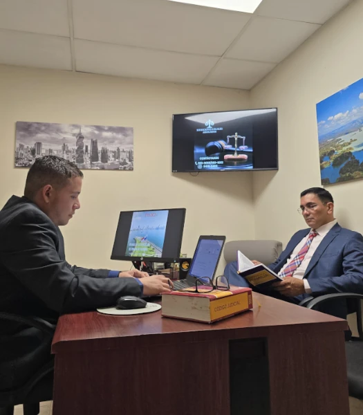 abogados_trabajando